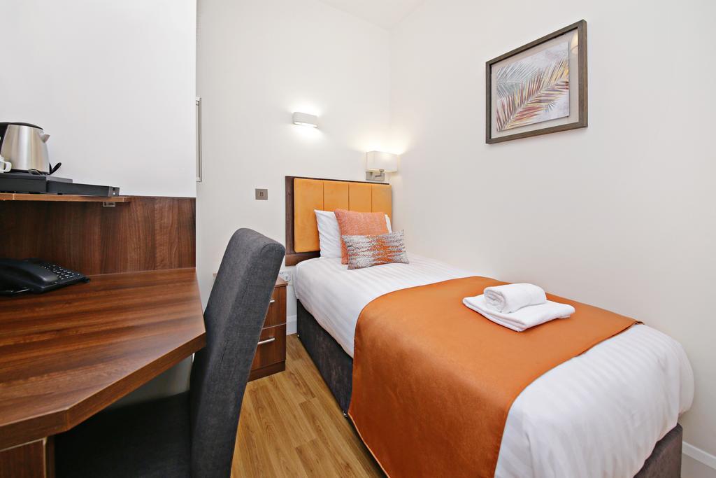 Imperial Guest House Ltd. Hounslow Habitación foto