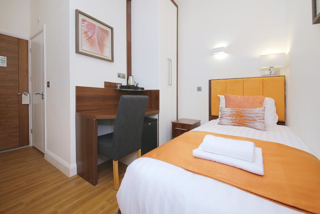 Imperial Guest House Ltd. Hounslow Habitación foto